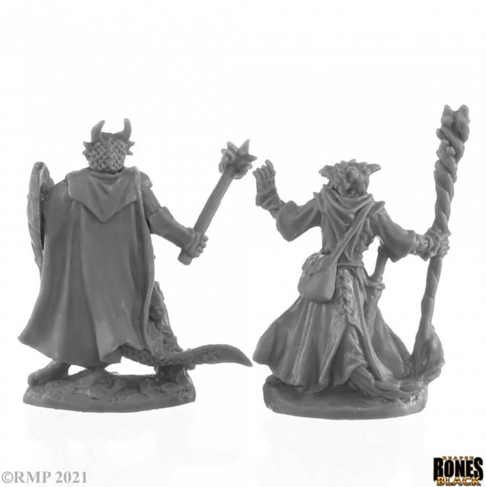 Mini - Reaper Bones Black 44144 Dragonfolk Wizard and Cleric