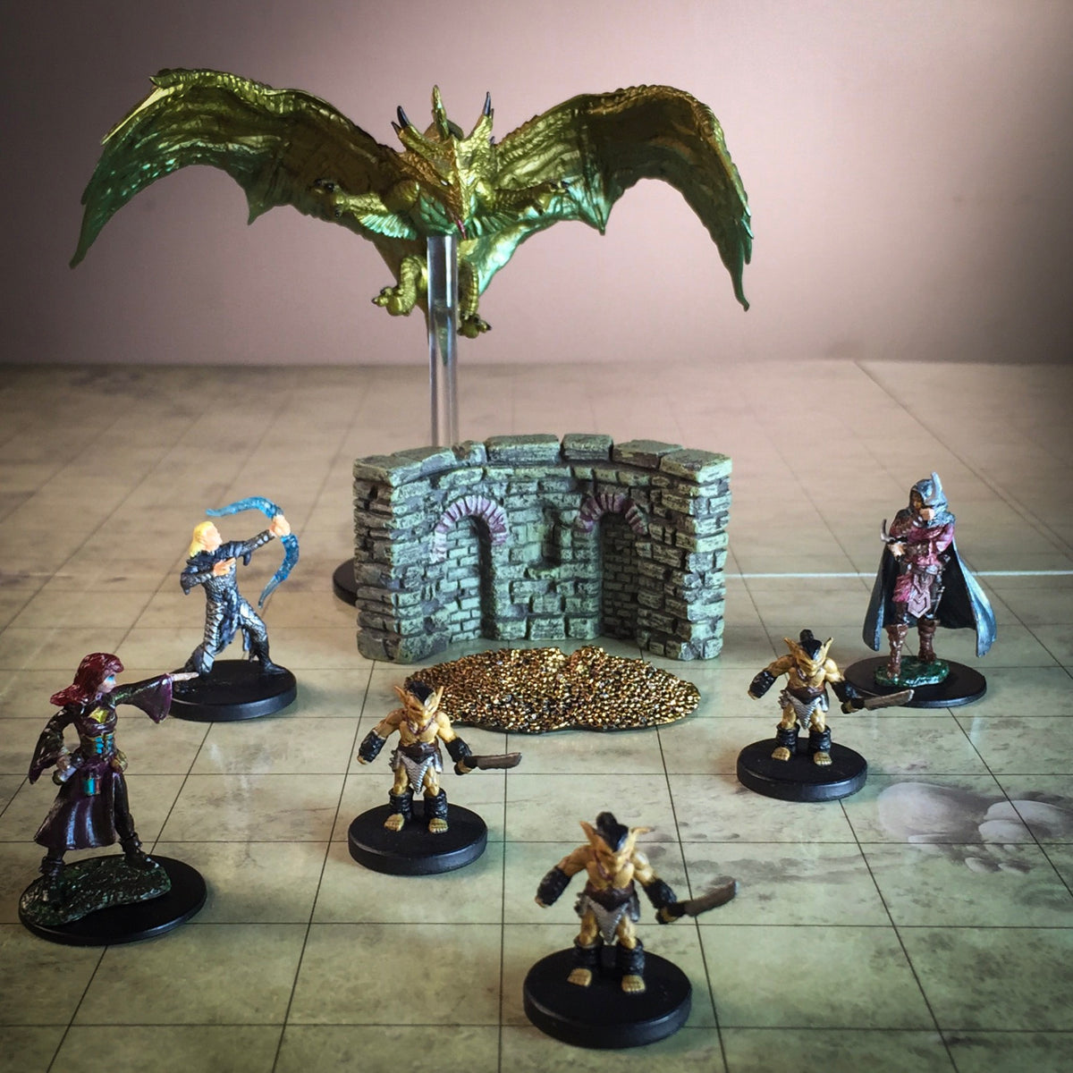 Gazer and Specator Dnd Miniatures Fully Painted for Dungeons and