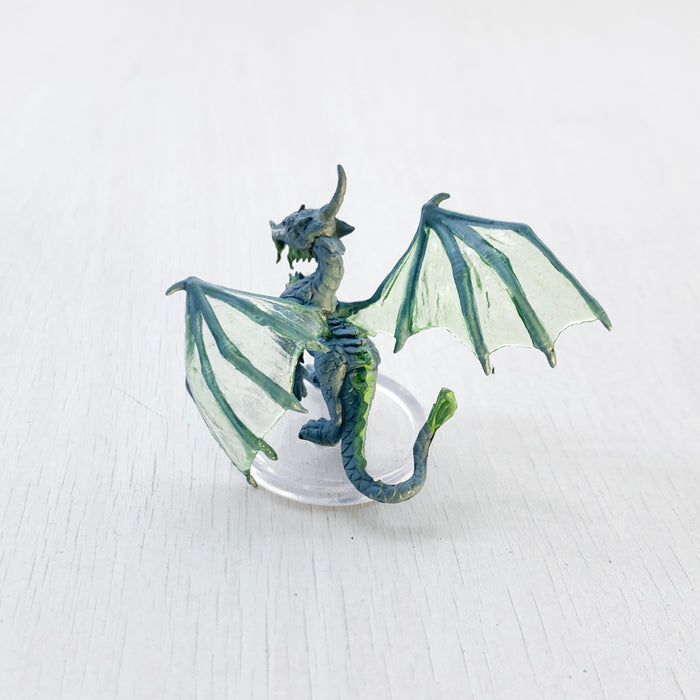 Mini - D&D Icons of the Realms : Fizban's Treasury of Dragons : Moonstone Dragon Wyrmling