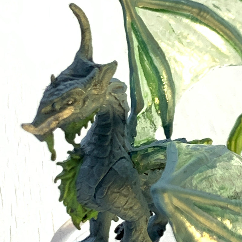 Mini - D&D Icons of the Realms : Fizban's Treasury of Dragons : Moonstone Dragon Wyrmling