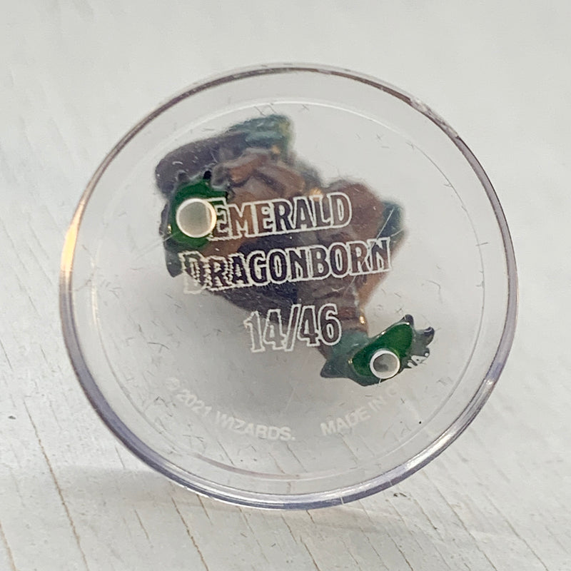 Mini - D&D Icons of the Realms : Fizban's Treasury of Dragons : Emerald Dragonborn 14/46