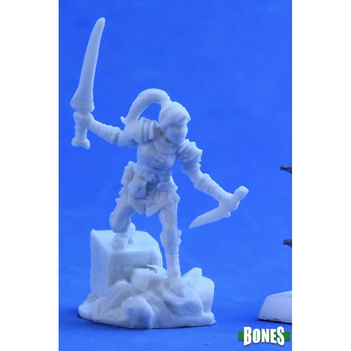Mini - Reaper Bones 77387 Lanelle Half-Elf Rogue