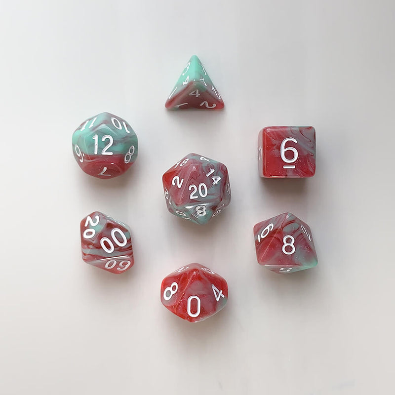 Dice 7-set Village (16mm) Strawberry Creme / White