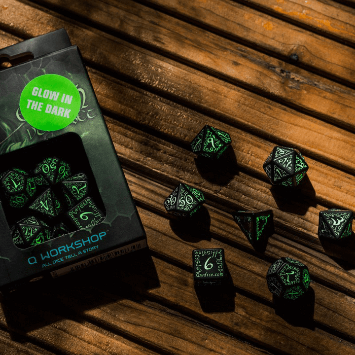 Dice 7-set Elven (16mm) Black / Glow