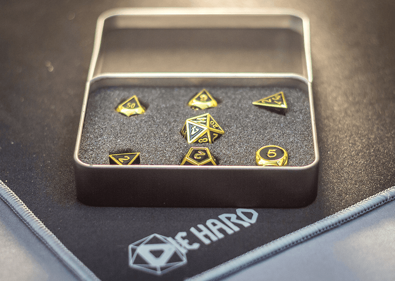 Dice 7-set Metal Gothica (16mm) Shiny Gold / Black