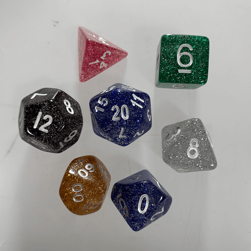 Dice 7-Set Glitter (16mm) Assorted / White