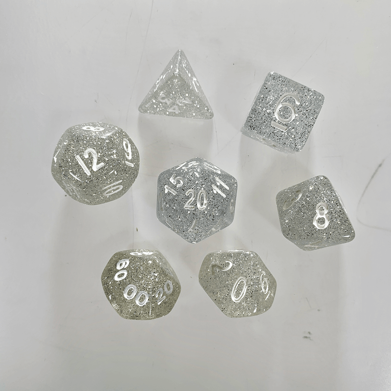 Dice 7-Set Glitter (16mm) Clear / White