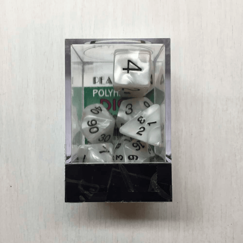 Dice 7-Set Pearlized (16mm) Gray / Black