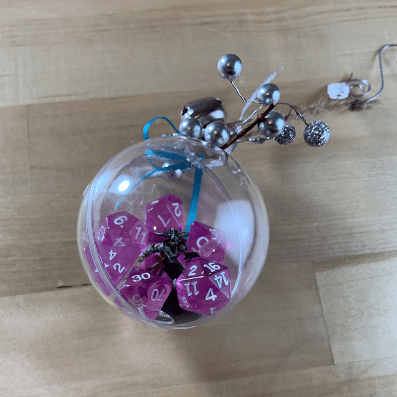 Ornament Globe : Dice Set & Mini