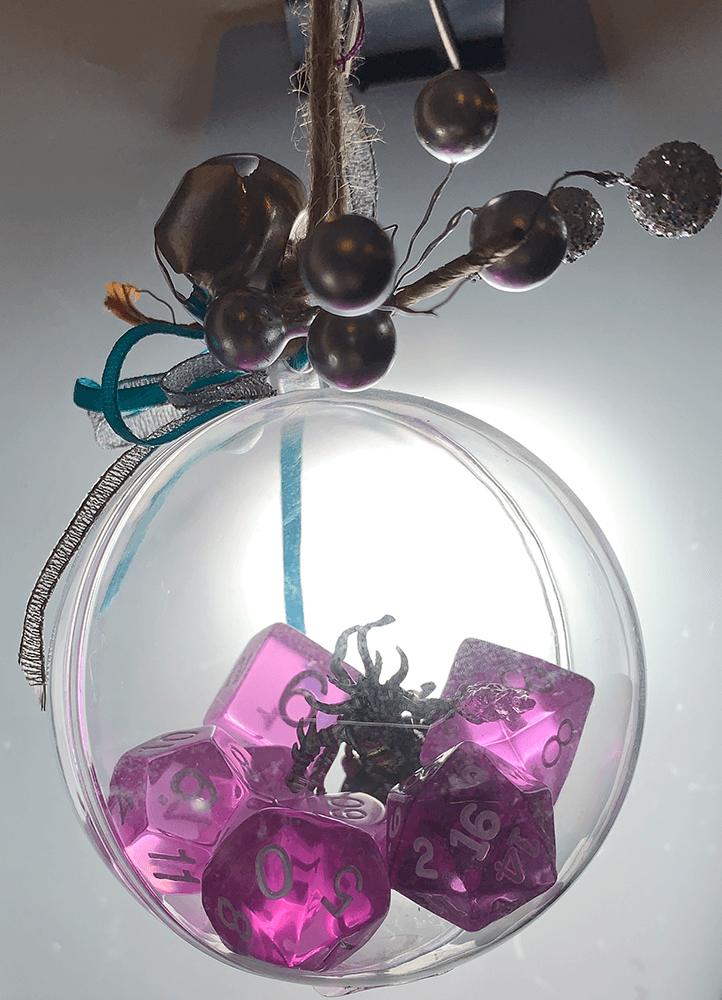 Ornament Globe : Dice Set & Mini